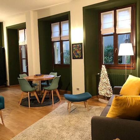 La Via Degli Artisti Apartman Arona Kültér fotó