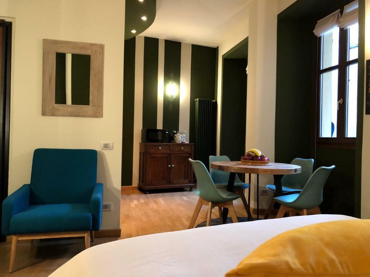 La Via Degli Artisti Apartman Arona Kültér fotó