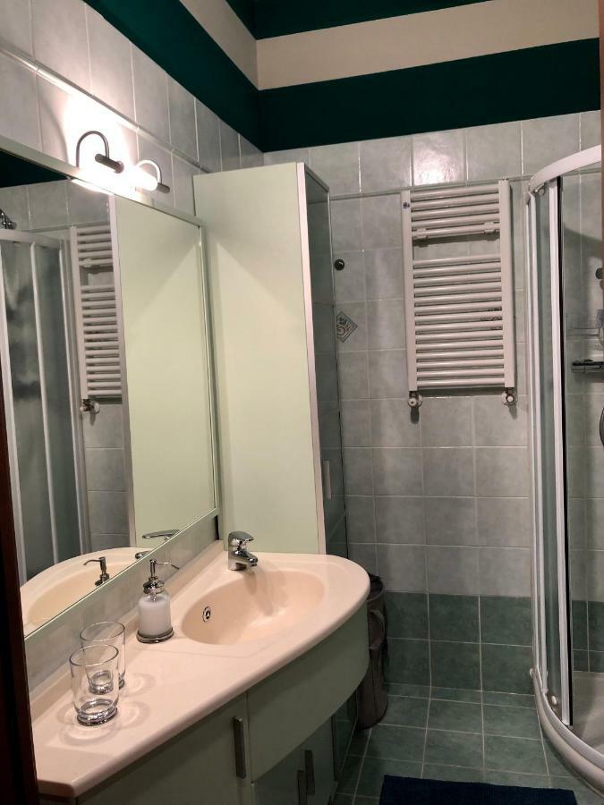 La Via Degli Artisti Apartman Arona Kültér fotó