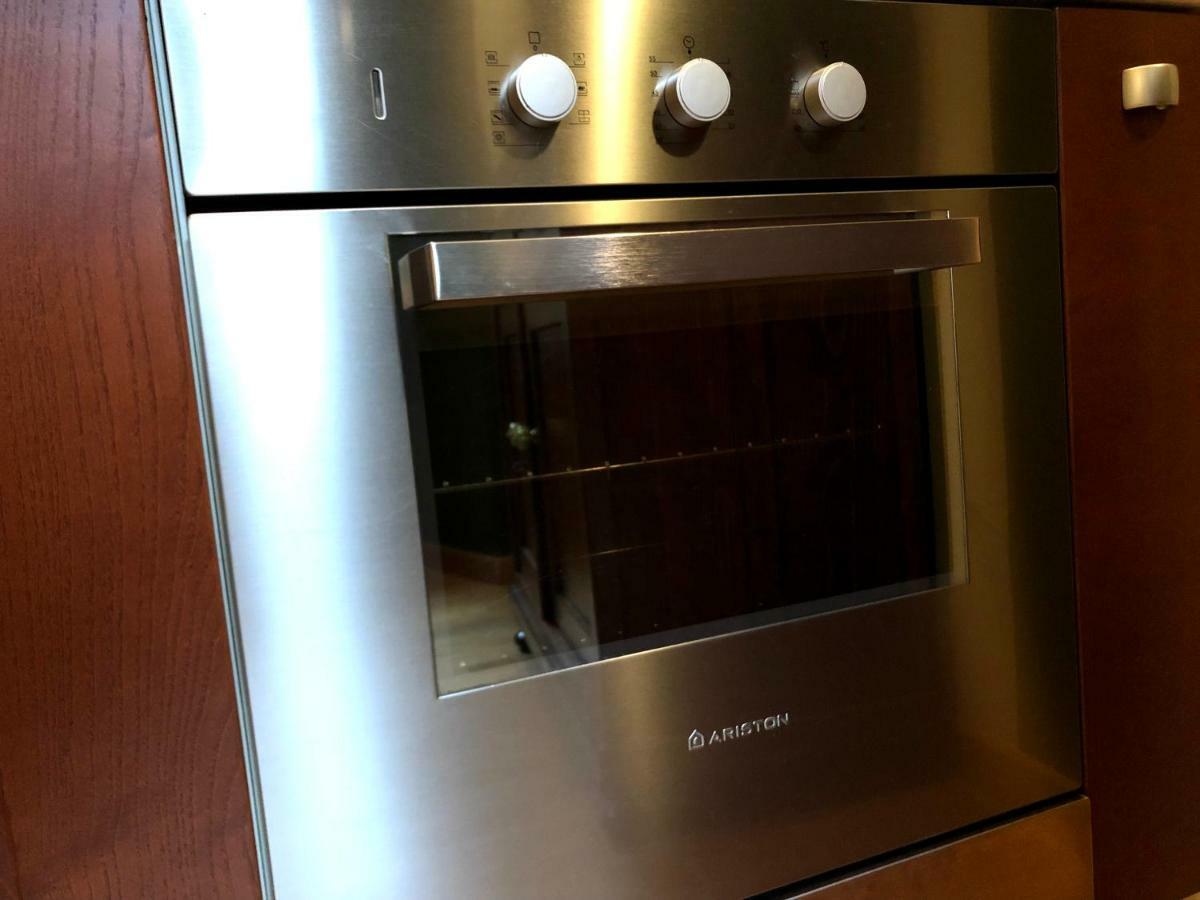 La Via Degli Artisti Apartman Arona Kültér fotó