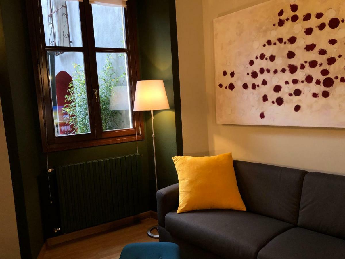 La Via Degli Artisti Apartman Arona Kültér fotó