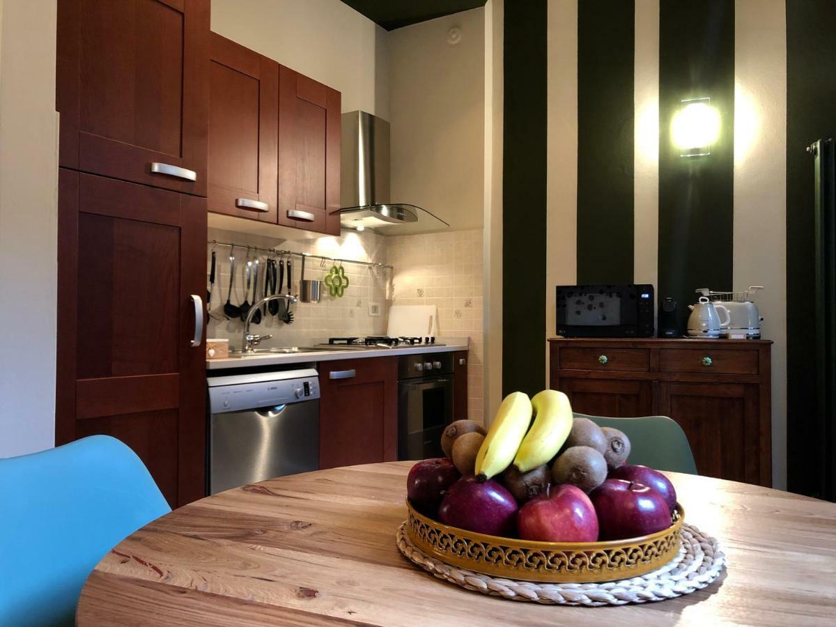 La Via Degli Artisti Apartman Arona Kültér fotó
