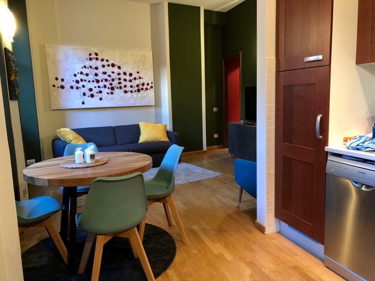 La Via Degli Artisti Apartman Arona Kültér fotó