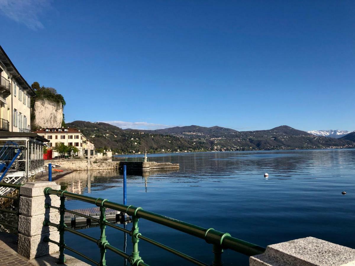 La Via Degli Artisti Apartman Arona Kültér fotó